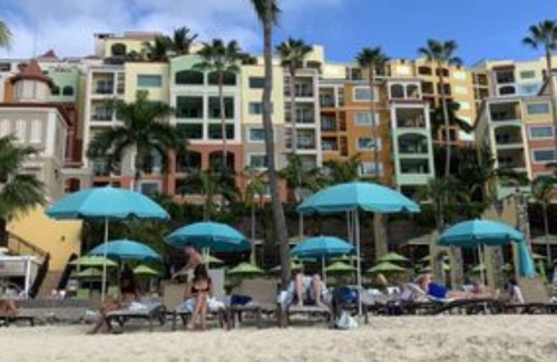 Bellevue Villa | 2 bedroom villa, sleeps 8, private beach, available 12/8 - 12/15