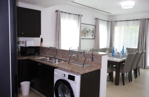 Jumeirah Village Villa | 2 Bedroom Villa With Huge Garden