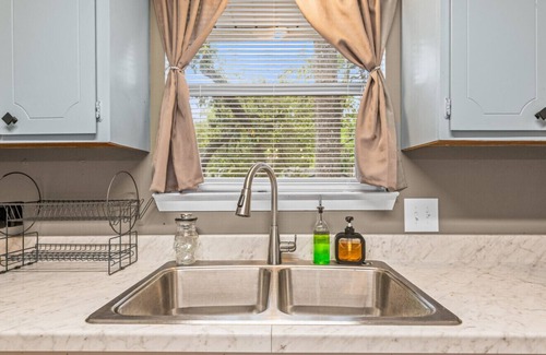 Shalimar House | 2 bedroom with loft in Shalimar