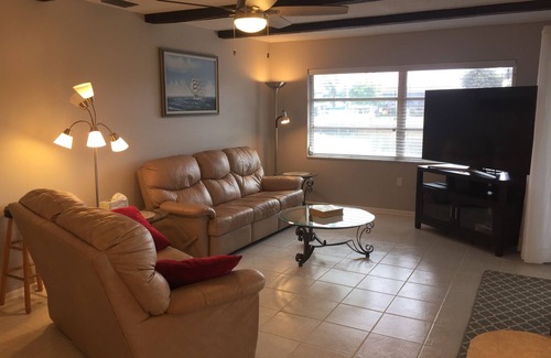 Edgewater House | 2 bedrooms, 2 baths with pool on canal, walking distance to Beach Park