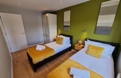 Stanwell Apartment | 2 Bedrooms - 4 beds plus SofaBed 144