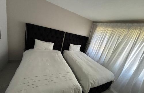 Hartbeespoort Apartment | 2 Bedrooms Apartment - Hartbeespoort Dam