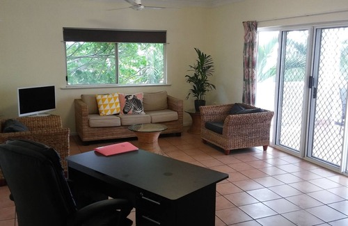 Parramatta Park Apartment | 2 Bedrooms City Garden Apartment