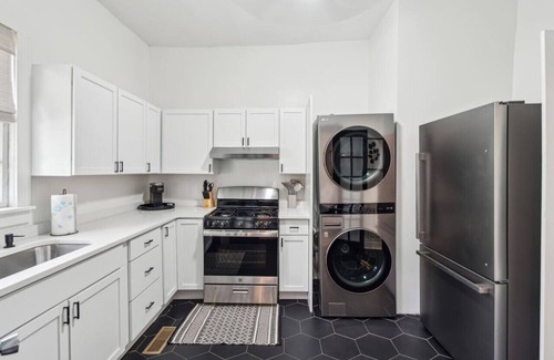 North Charleston Apartment | 2 Bedrooms - Close to Park Circle and Downtown!