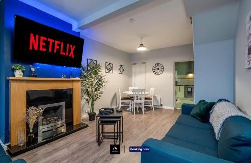 Ormeau House | 2 Bedrooms House By Boyeilles Apartments Short Lets & Serviced Accommodation Belfast With Free Wifi
