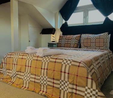 Macclesfield House | 2 Bedrooms in Macclesfield city centre