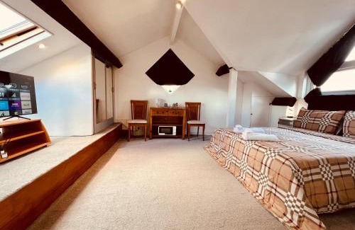 Macclesfield House | 2 Bedrooms in Macclesfield city centre