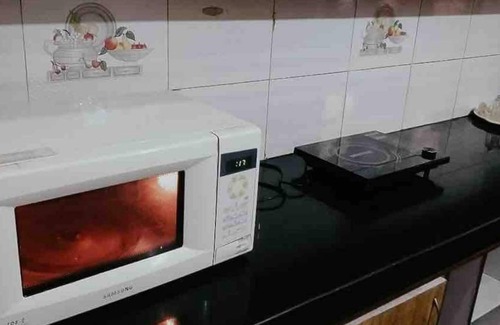 New Delhi Apartment | 2 bedrooms spacious private apartment