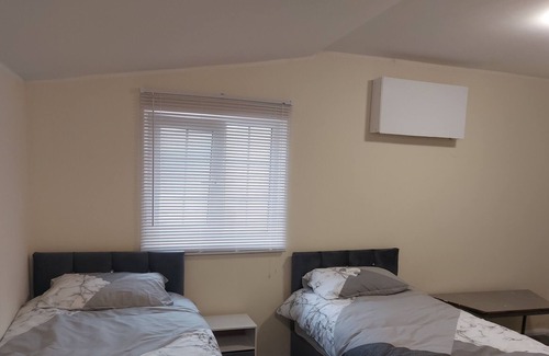 Parkgate Apartment | 2-Beds Studio Located in Parkgate Rotherham