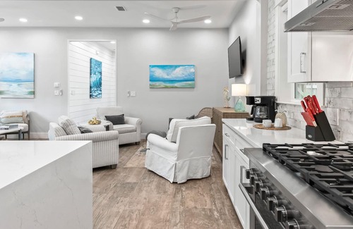 Village of Sugar Beach House | 2 Blocks From Gulf! Heated Splash Pool! 5 Adult Bikes!