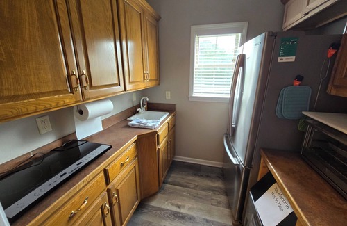 Higden House | 2 blocks to Greers Ferry lake cabin sleeps 8, Rv & Boat parking @ property