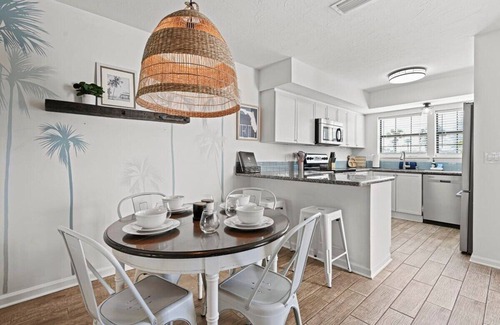 Jacksonville Beach House | 2 Blocks to Ocean: Retreat at Jax Beach Bungalow