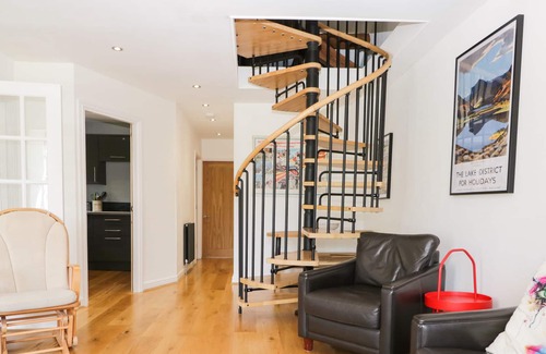 Allithwaite Cottage | 2 BOARBANK FARM, pet friendly, with a garden in Allithwaite