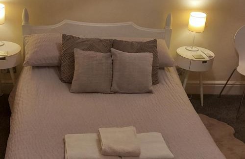 Llangollen House | 2 Bodwen Villas