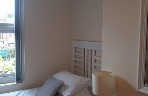 Llangollen House | 2 Bodwen Villas
