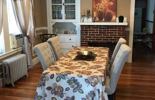 Brook Farm Apartment | 2 BR, 1 Bath, Sleeps 4+, Furnished and spacious apt. in quiet Boston suburb