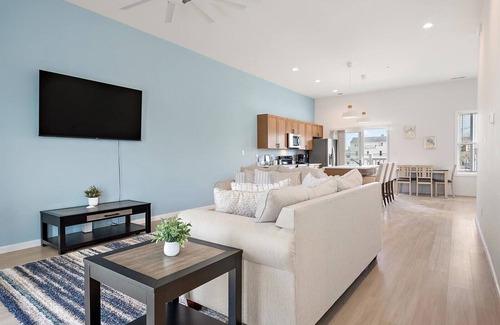 Ocean City Villa | 2 Br/2 bath townhouse downtown OC by Rt 50 bridge, great location for festivals