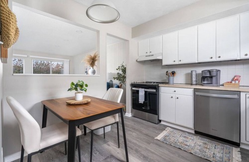 Heath Apartment | 2 BR Apartment with Patio
