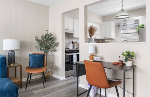 Heath Apartment | 2 BR Apartment with Patio