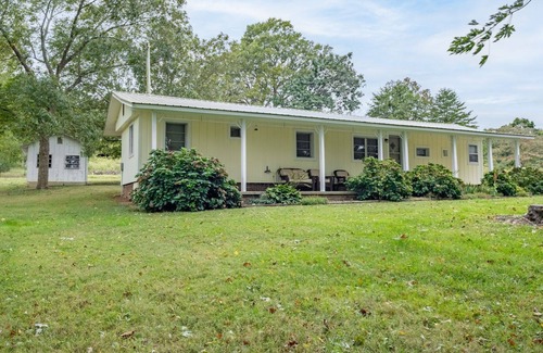 Denton House | 2 BR at Charles Mountain Rd