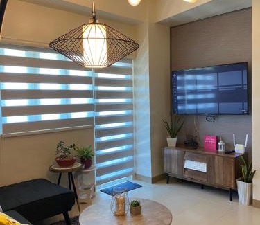 Iloilo Apartment | 2 BR Corner Executive Suite at Lafayette Park Square Megaworld Blvd Unit 5H
