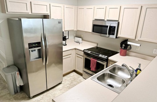 Pensacola House | 2 BR Cozy home close to NAS, West Pensacola & Perdido Key