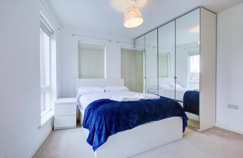 North Kensington Apartment | 2 BR Flat Near Westfield, Hospital, Stadium & Uni