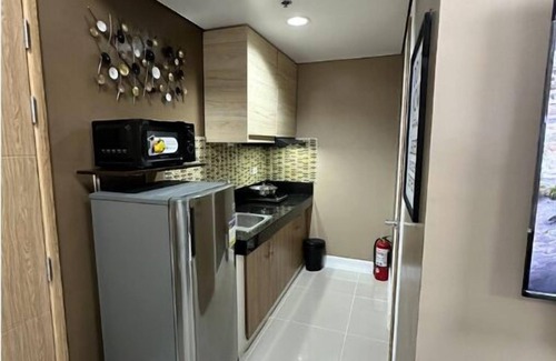 Paranaque Condo | 2 BR Fully Furnished Condo in Parañaque with Pool and Parking - Bloom Unit 1135