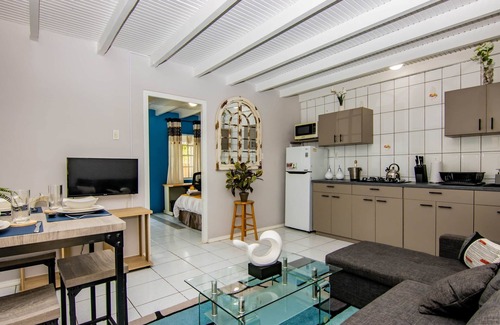 Colon Apartment | 2 br Groundfloor Apartment - C