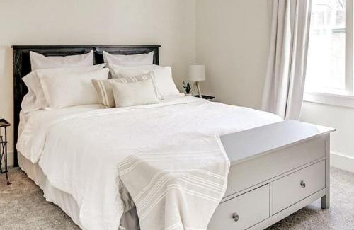 Franklin Apartment | 2 BR Highland House of Historic DWTN Franklin