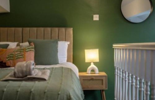 Rossendale Apartment | 2 BR House By Eason Stays Short Lets & Serviced Accommodation Rossendale With Free Parking