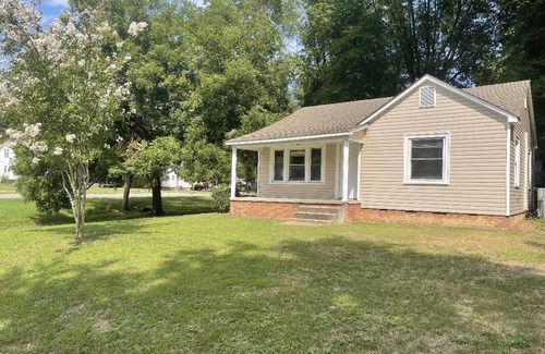 Kannapolis House | 2 BR House /Close to Concord & Charlotte attractions /No pet fee!