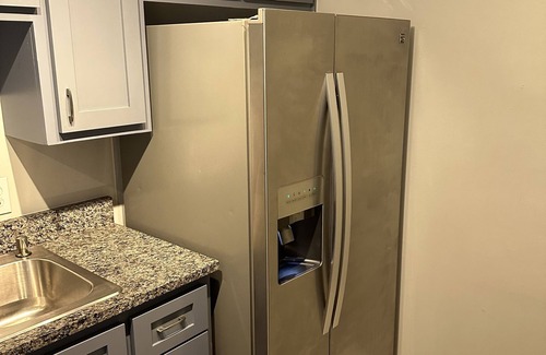 Hillwood House | 2 BR Loft 10 min from downtown