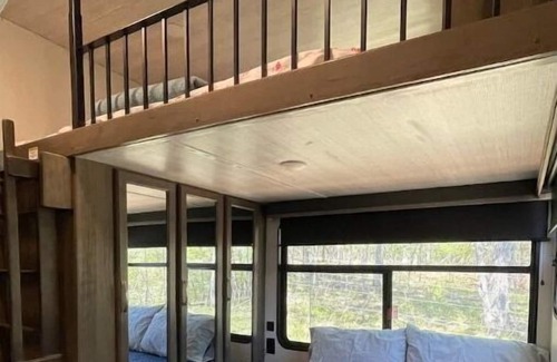 Gravois Mills House | 2 BR +Loft Glamping at the Lake