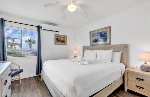 Myrtle Beach Apartment | 2 BR Ocean Forest Villa Steps Away From Pristine Sandy Beaches