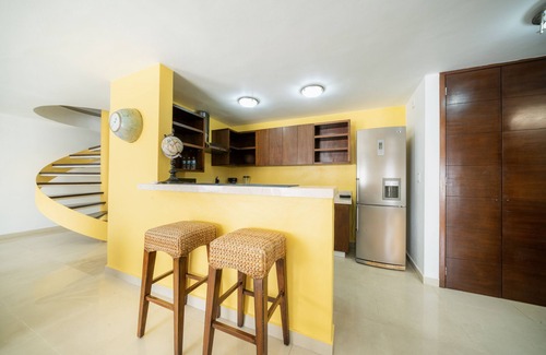 Playacar Apartment | 2 BR PH with Jacuzzi near to the Beach