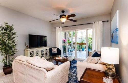 Potrero House | 2 BR Pool and Beach Walkable