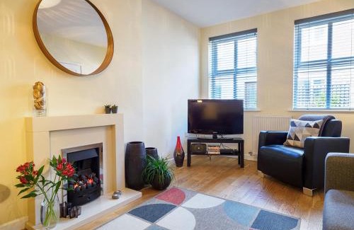Buxton House | 2 Brocklehurst Cottages
