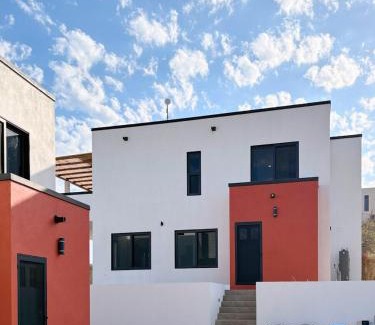 Cerritos House | 2 Casas and Pool- Walk to Beach, Great for Groups