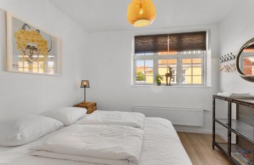 Skagen Apartment | 2 Centralt beliggende og lyst indrettet lejlighed