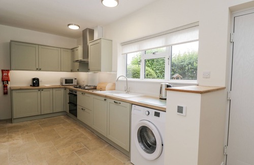 Chipping Norton Cottage | 2 Church Street