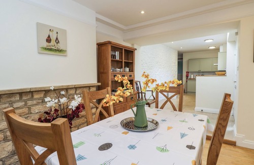 Chipping Norton Cottage | 2 Church Street
