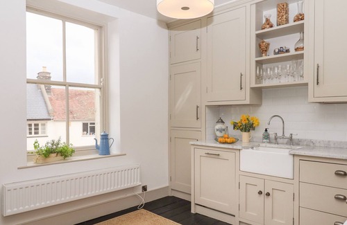 Drewsteignton Apartment | 2 CHURCH VIEW, pet friendly in Drewsteignton