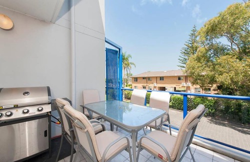 Fingal Bay Apartment | 2 Cirrus
