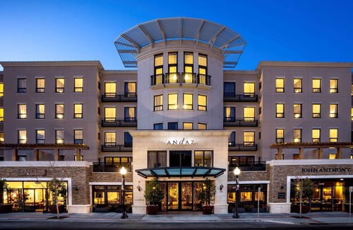 Downtown Napa Hotel | 2 Connecting Suites at a 4⭐️ Hotel