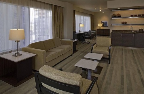 Downtown Seattle Hotel | 2 Connecting Suites at a 4⭐️ Hotel