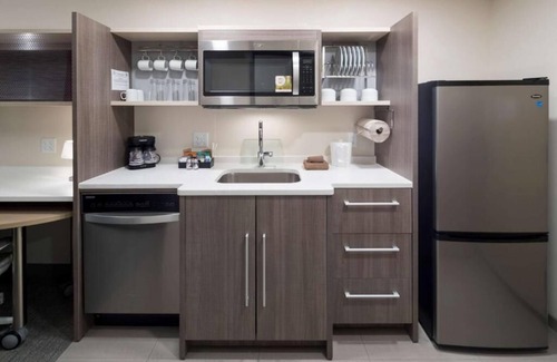 Port Canaveral Hotel | 2 Convenient Units w/FREE Breakfast, Onsite Pool, Pet-Friendly Property!