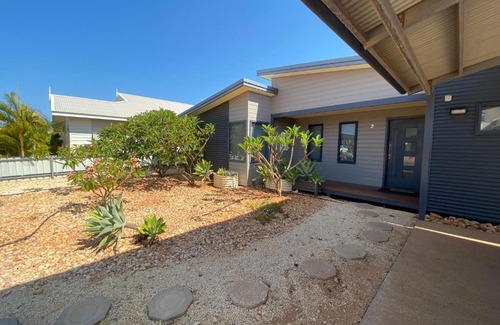 Exmouth House | 2 Corella Court