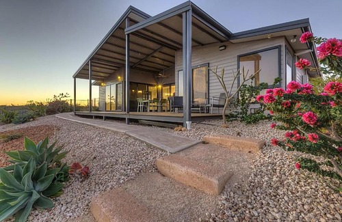 Exmouth House | 2 Corella Court
