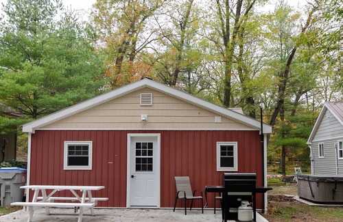Lambton Shores House | 2 Cozy Cottages, Bunkie & Hot Tub